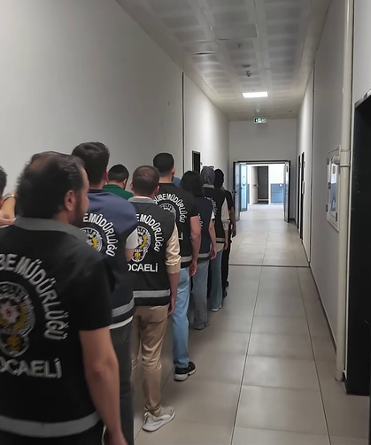 Kocaeli merkezli 4 İlde Fuhuş Operasyonunda 14 Tutuklama