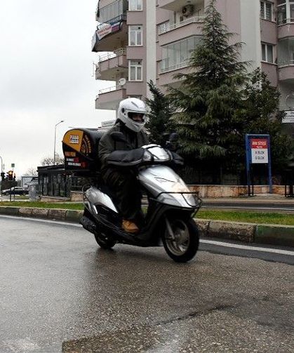 Kocaeli’de motosiklet ve kuryelerin trafiğe çıkması yasaklandı!