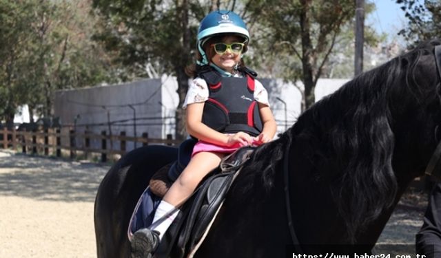 Kocaeli'de 20 bin çocuk binicilik sporuyla tanıştı