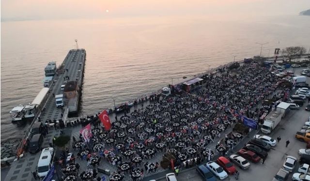 Bursa Büyükşehir’den Gemlik’te 3000 kişilik iftar sofrası