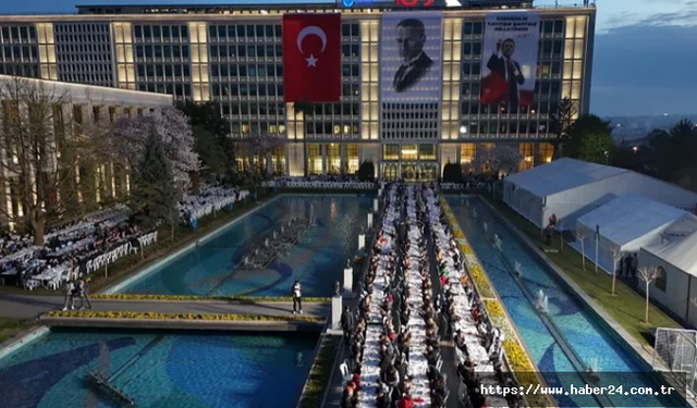 Saraçhane'de Kadir Gecesi buluşması