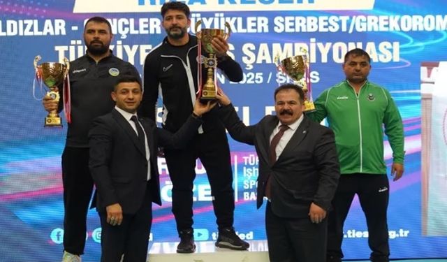 İşitme engelli güreşçilerden Türkiye şampiyonluğu