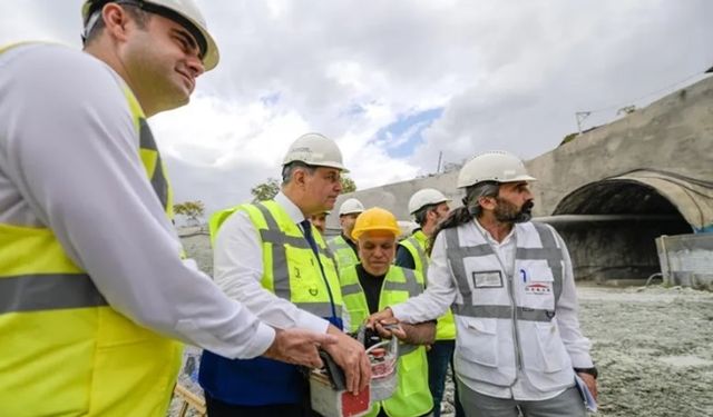 İzmir'de ulaşım yatırımları hız kazandı