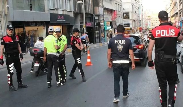 “Huzur İstanbul” uygulamasında geniş çaplı operasyon: 975 gözaltı