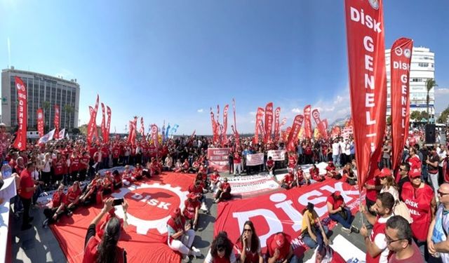 İzmir’de 23 Bin Belediye İşçisi Grevde!