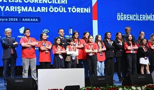 TÜBİTAK orta ve liseli öğrencilerin araştırma projelerini ödüllendirdi