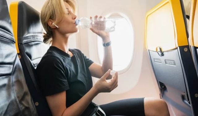Uçuşlarda Yeni Dönem: Su İkramı Mecburi Hale Geldi