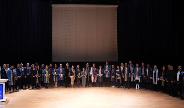 SAU, Bilimsel Başarının Rotasını Çizen İsimleri Ödüllendirdi