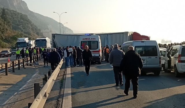 Otoyol’da Zincirleme Kaza: Ankara Yönü Trafiğe Kapandı