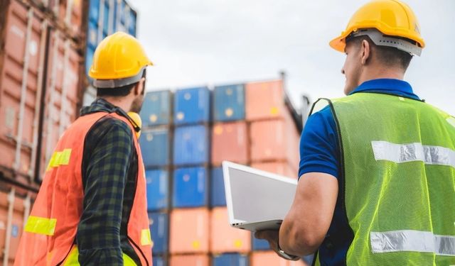 Gümrük işlemlerinde ceza ve fazla çalışma ücretleri artırıldı