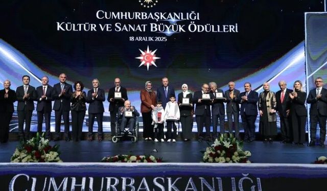 Cumhurbaşkanlığı büyük ödülleri sahiplerini buldu...