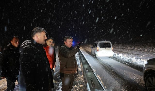 Erzincan Valisi Hamza Aydoğdu, Karla Mücadele Çalışmalarını Yerinde İnceledi