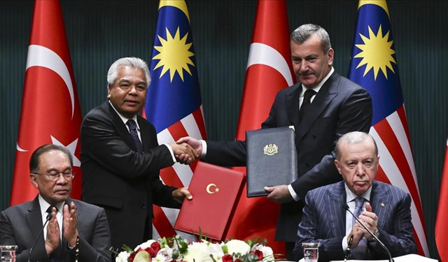 Türkiye ile Malezya arasında 6 anlaşma imzalandı, Desan Tersanesinden Büyük Başarı