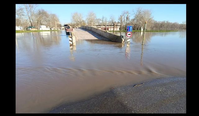 Tunca Nehri Taştı, Tarihi Kırkpınar Alanı Sular Altında Kaldı