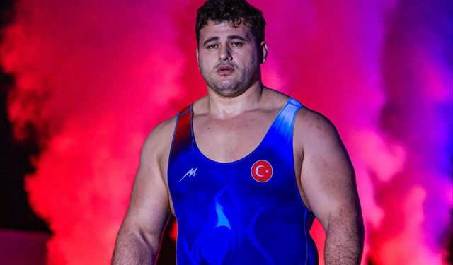 Milli Güreşçi Rıza Kayaalp’ten Zagreb’de Altın Madalya