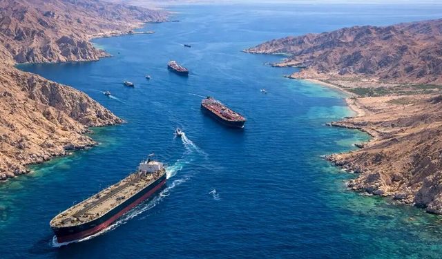 Hürmüz Boğazı’nda Bekleyen Türk Gemileri Güvenle Tahliye Edildi