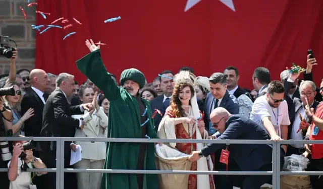 Asırlık Gelenek Devam Ediyor: Mesir Saçım Törenine Büyük İlgi