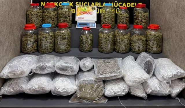 İzmir’de Dev Uyuşturucu Operasyonu: 60 Kilo Madde Ele Geçirildi