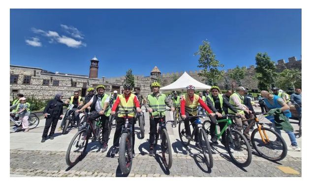 Erzurum'da sağlıklı gelecek için pedallar çevrildi