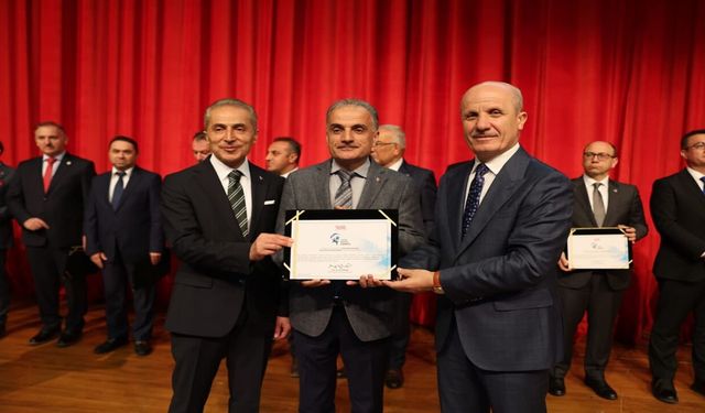 SAU’ye YÖK’ten "Spor Dostu Kampüs" Ödülü