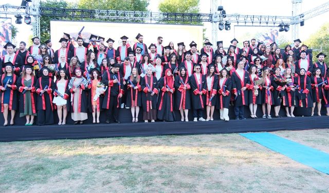 GTÜ'de 2025-2026 Akademik Yılı Mezuniyet Coşkusu Yaşandı