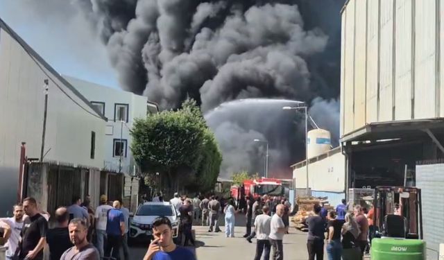Tuzla’da korku dolu anlar! Deri Sanayi Sitesi’nde yangın çıktı