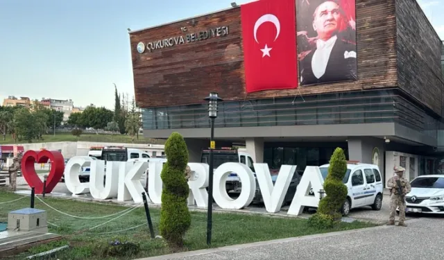 Çukurova Belediyesi’ne Yolsuzluk Operasyonu: 44 Şüpheli Yakalandı