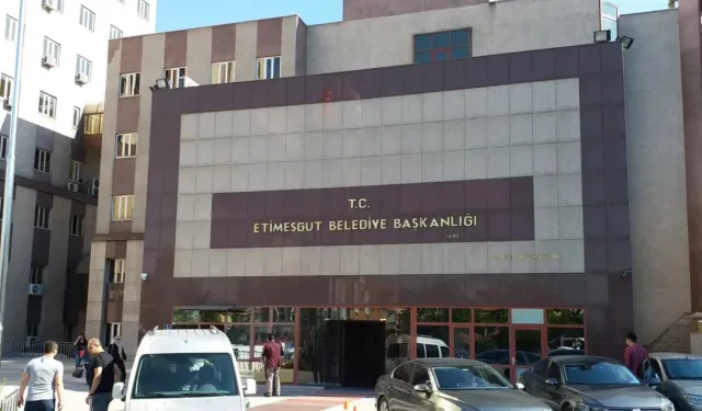 Etimesgut Belediyesinde Deprem! İki Başkan Yardımcısı Gözaltında