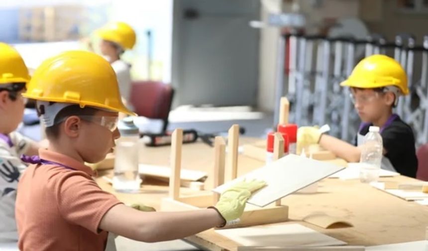 Muğla'da miniklere kuş yuvası atölyesi