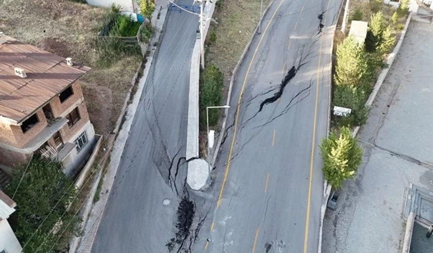 Erzurum İspir’de heyelan