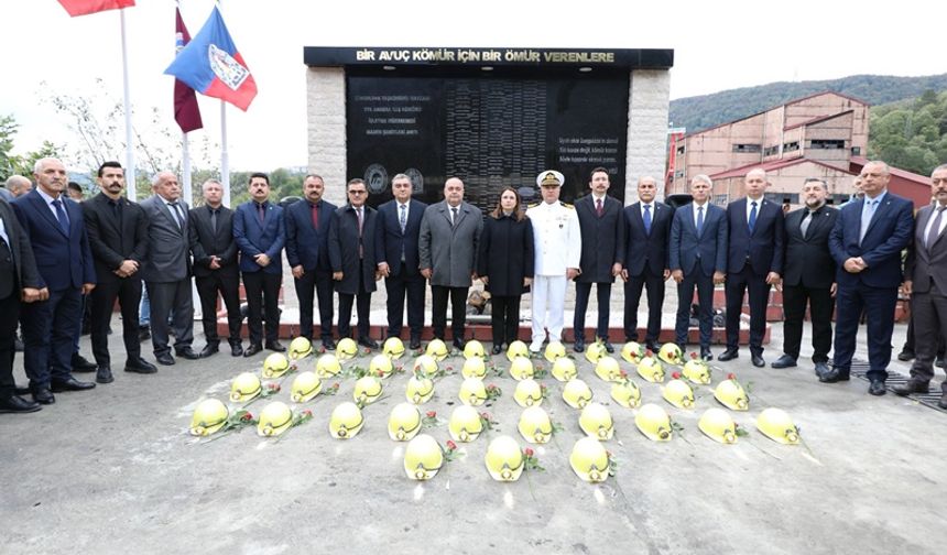 Maden faciasında hayatını kaybeden 43 madenci anıldı