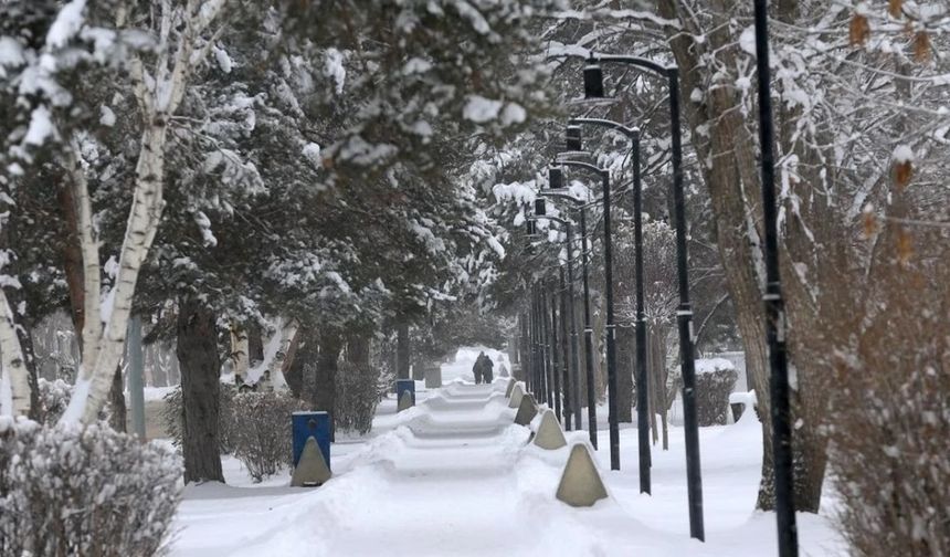 Türkiye’nin en soğuk şehri eksi 30,3 dereceyle Erzurum oldu