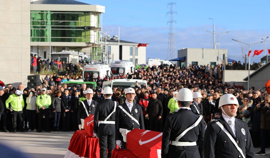 Yalova’da Şehit Düşen 3 Polisimiz Son Yolculuğuna Uğurlandı