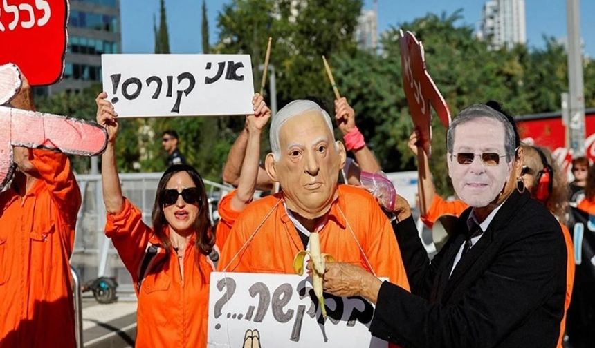 İsrail'de Netanyahu’ya af tepkisi büyüyor
