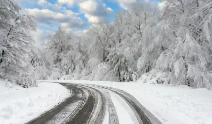 Marmara ve Batı Karadeniz'e: Yoğun Kar Alarmı