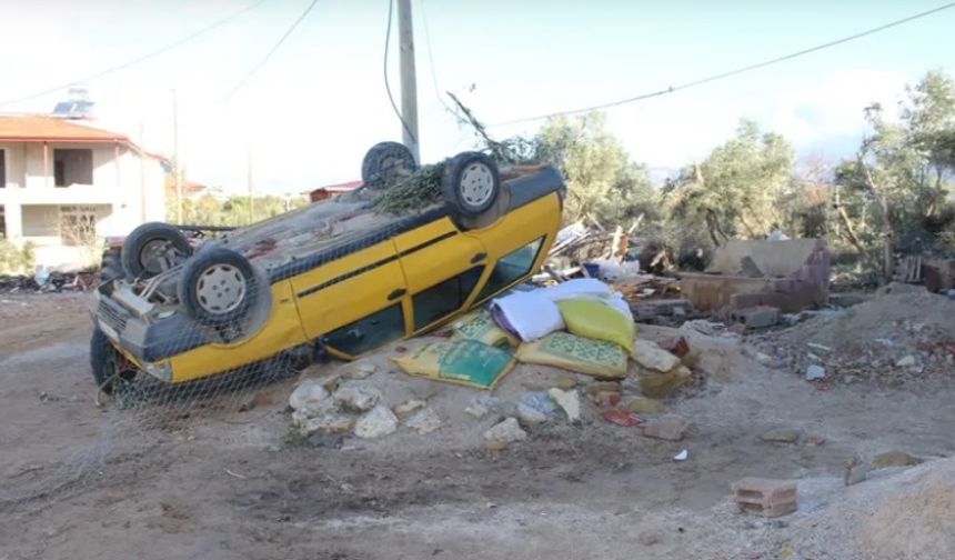 Hortum Antalya'yı fena vurdu