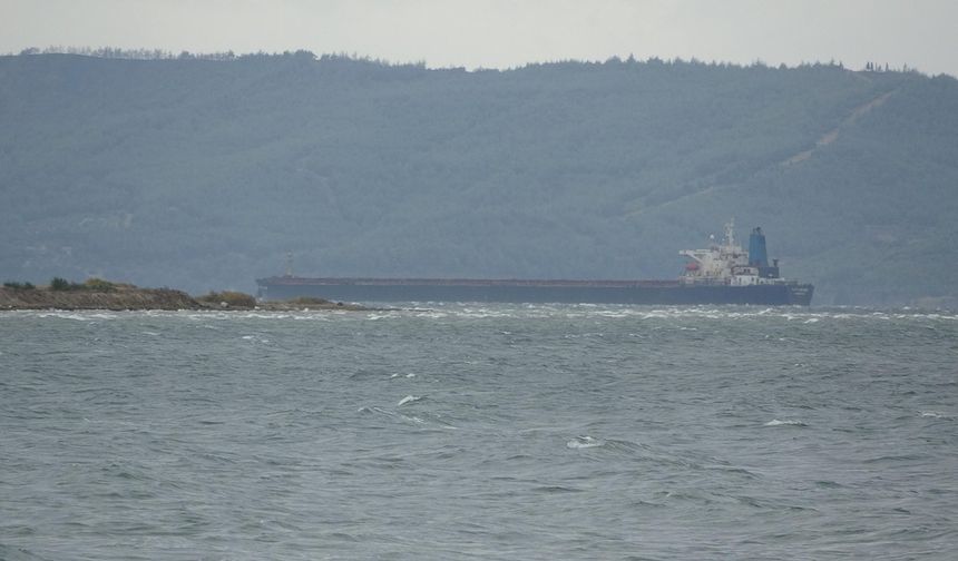 Çanakkale Boğazı’nda gemi arızası nedeniyle transit seferlere ara verildi
