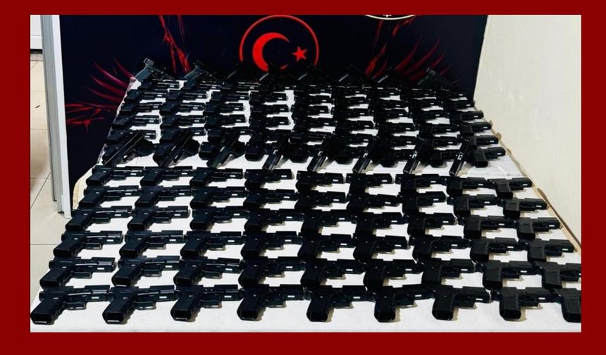 İzmir'de Güvercin kümesinden cephanelik çıktı