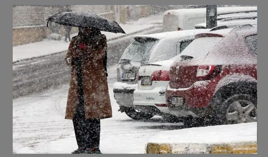 Doğu’da kar yağışı ulaşımı aksattı