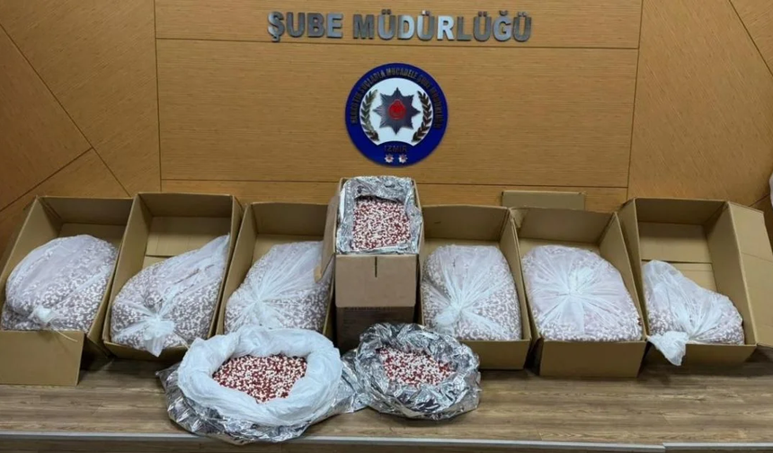 İzmir’de 356 bin uyuşturucu hap ele geçirildi