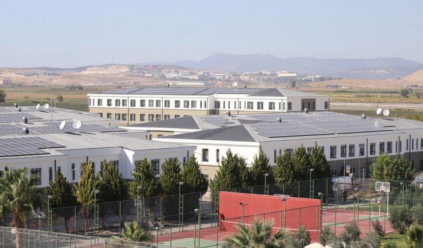 İzmir’de KYK Yurdunda Yurt Müdürü Görevden Alındı!