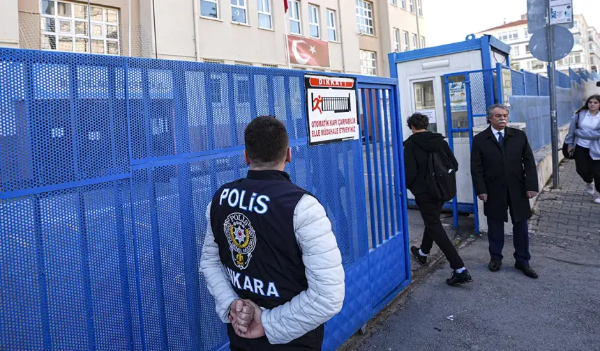 İçişleri: Okullarda güvenlik tedbirleri artırıldı