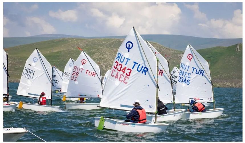 Kars Çıldır Gölü'nde tarihi başlangıç