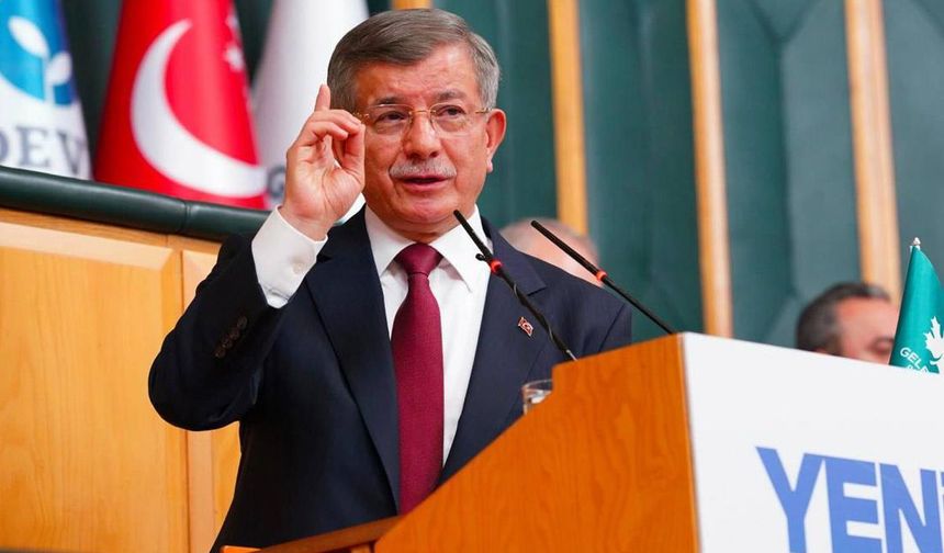 Ahmet Davutoğlu Siyasetten Çekilme Kararını Açıkladı