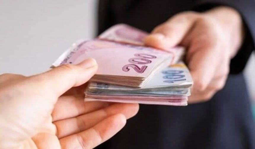 Emeklilerin zam farkı ödeme tarihi belli oldu