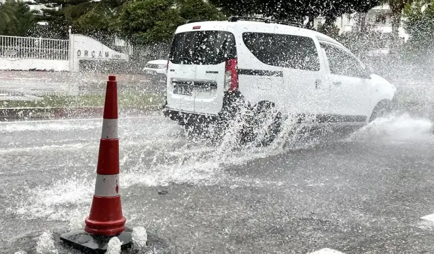 İstanbul'daki sel felaketinde can kaybı 6'ya yükseldi